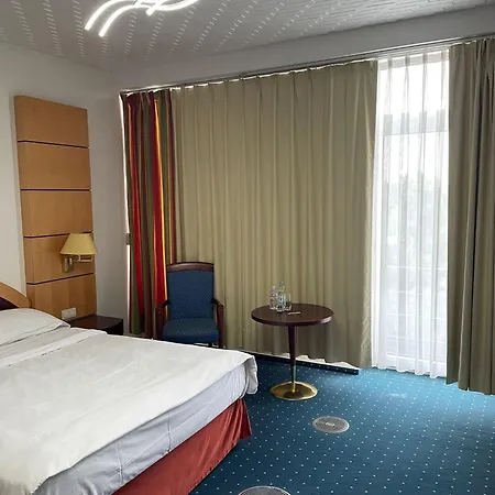 Eventhaus Aparthotel Panzweiler Exterior photo